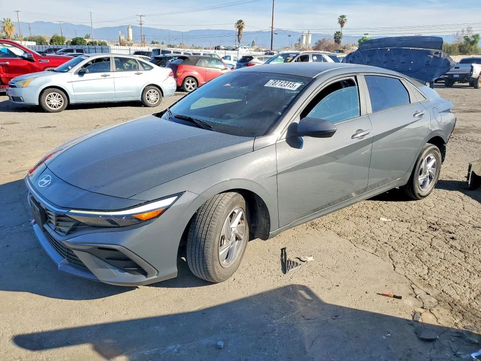 Hyundai Elantra 2.0L 4 Front Wheel Drive | Mobile.bg � ����������� 2