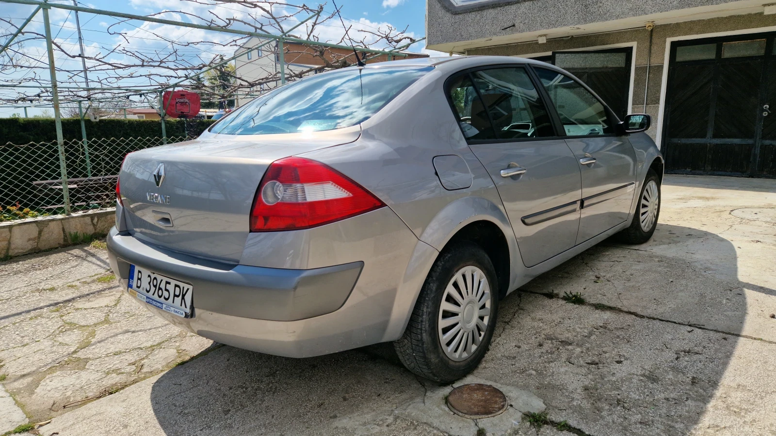 Renault Megane, снимка 4 - Автомобили и джипове - 54320591