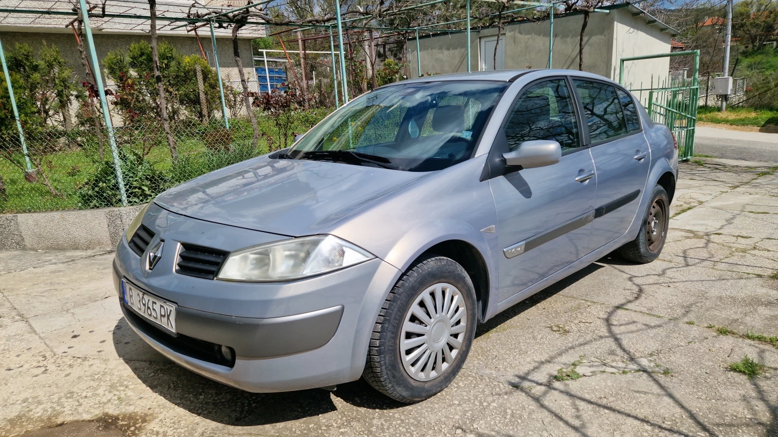 Renault Megane, снимка 2 - Автомобили и джипове - 54320591