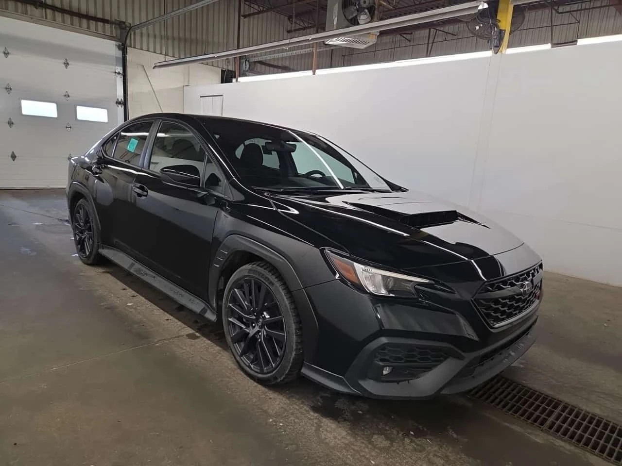 Subaru WRX SPORT  CARFAX, снимка 2 - Автомобили и джипове - 54625987