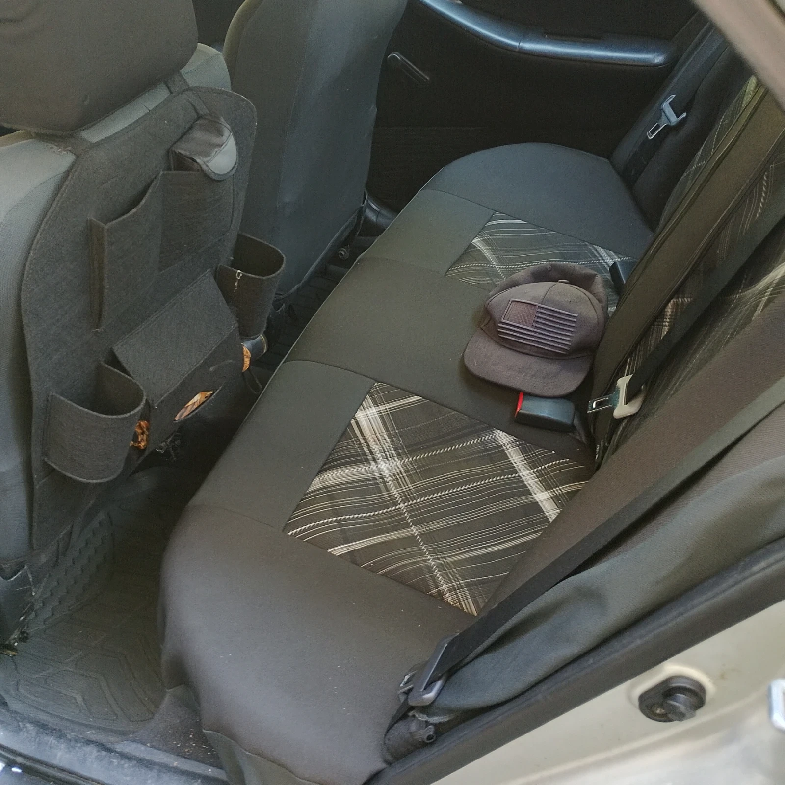 Toyota Corolla 1.4 VVT - I, снимка 10 - Автомобили и джипове - 54629914