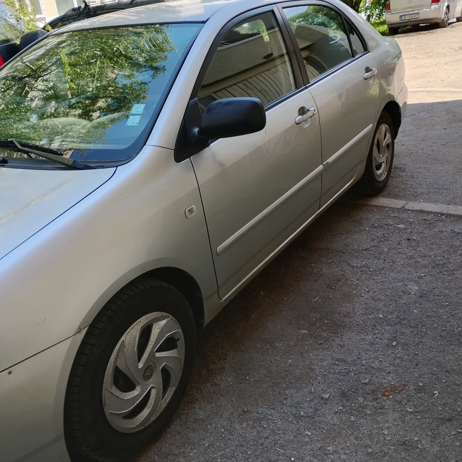 Toyota Corolla 1.4 VVT - I, снимка 2 - Автомобили и джипове - 54629914
