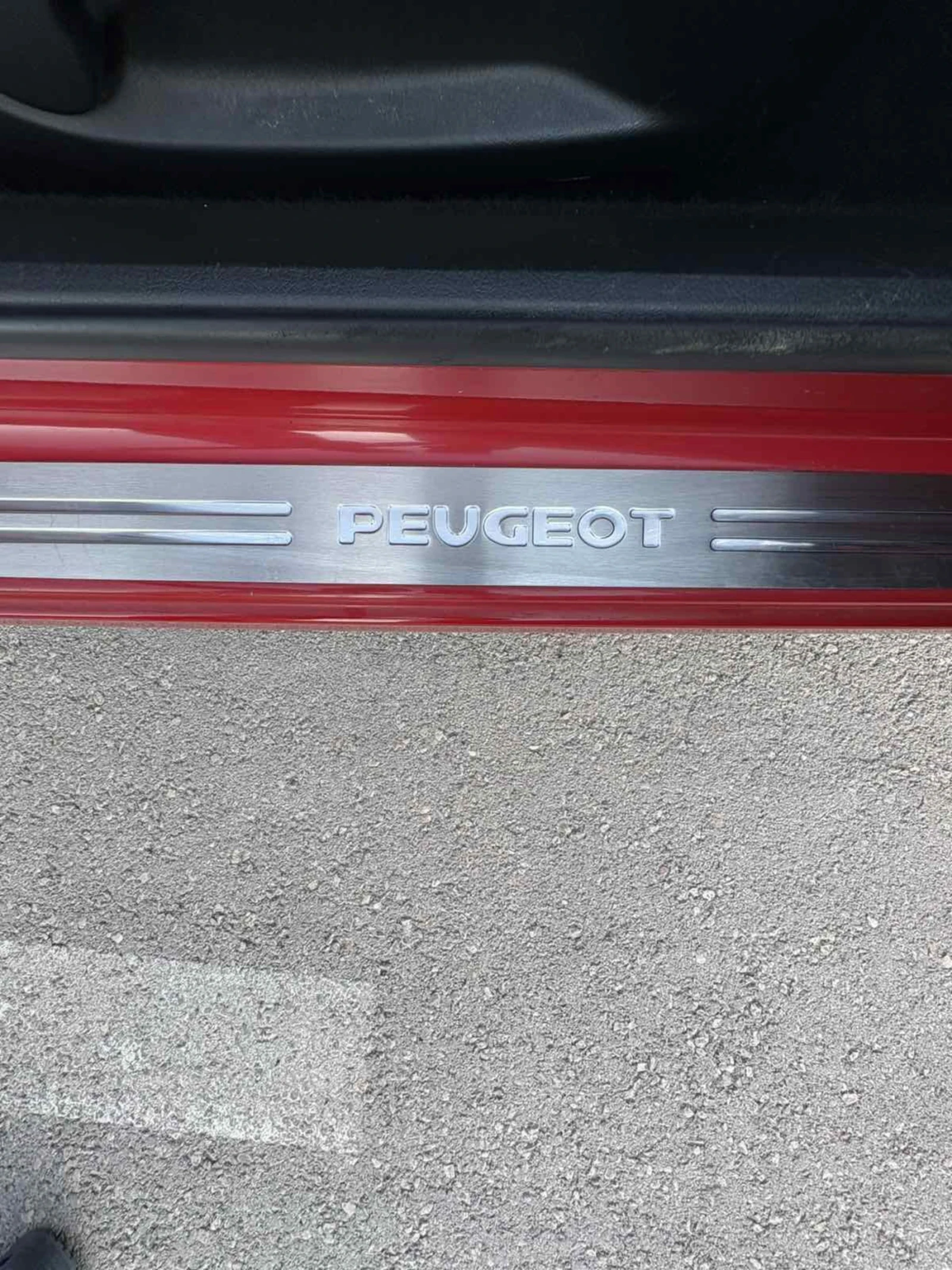 Peugeot 207, снимка 11 - Автомобили и джипове - 55186369