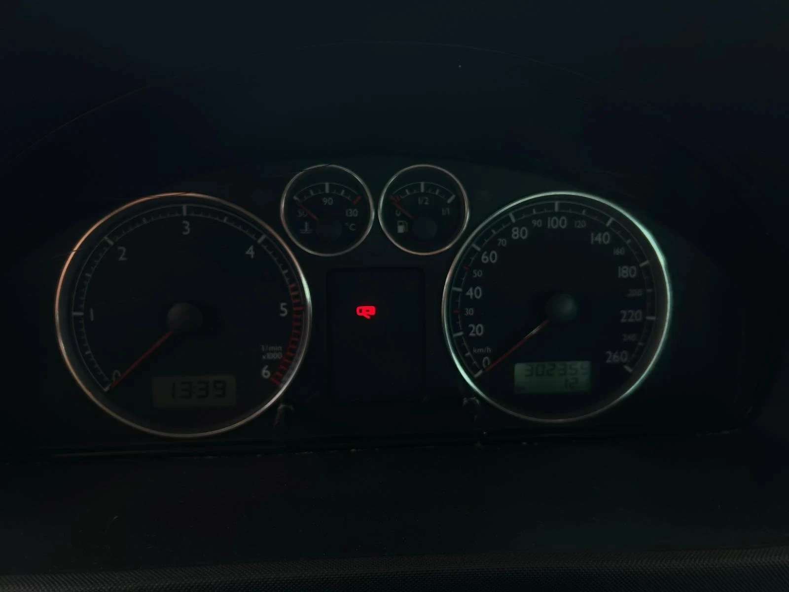 Seat Alhambra, снимка 7 - Автомобили и джипове - 55325123