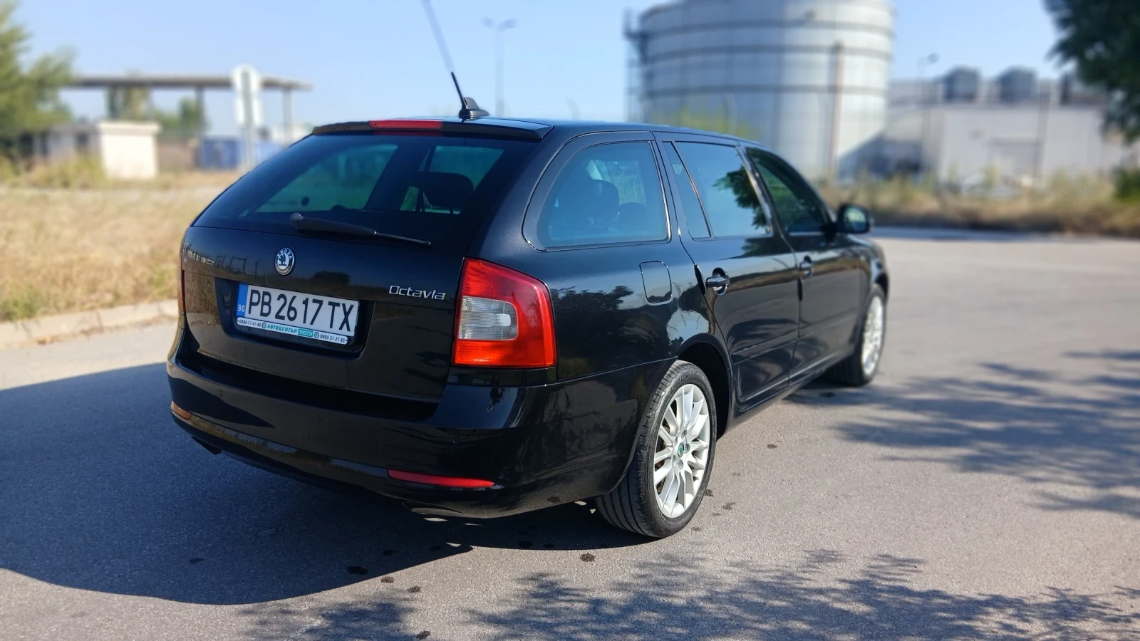 Skoda Octavia 2.0TDI L&K, снимка 3 - Автомобили и джипове - 55626271