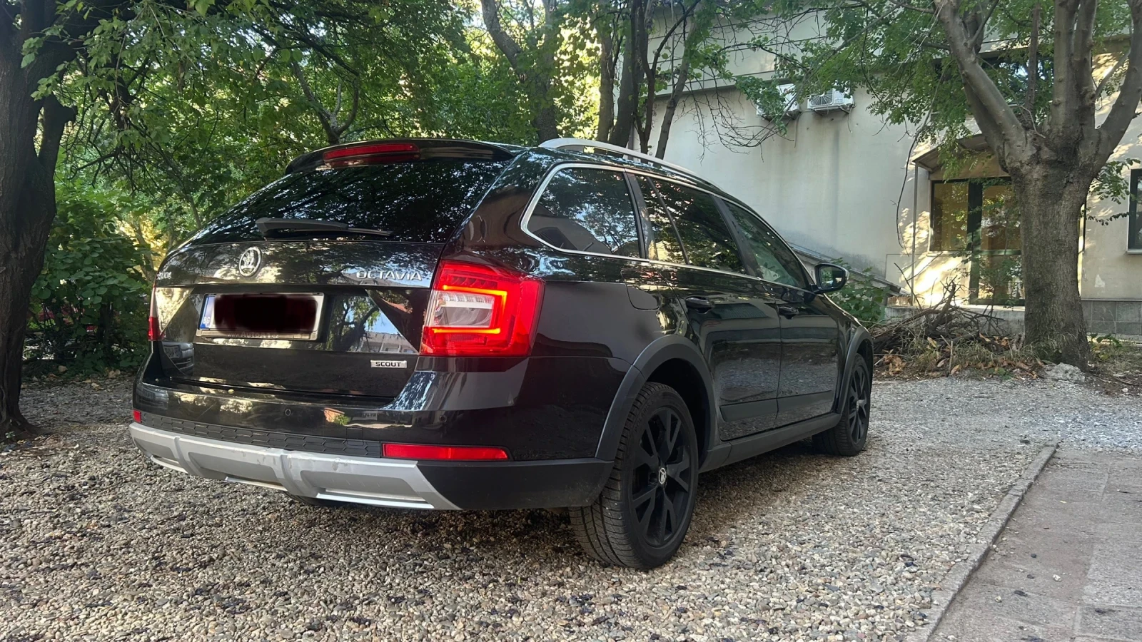 Skoda Octavia 2.0TDI scout , снимка 6 - Автомобили и джипове - 55717795