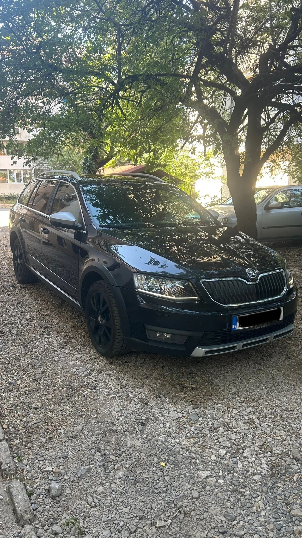 Skoda Octavia 2.0TDI scout , снимка 2 - Автомобили и джипове - 55717795