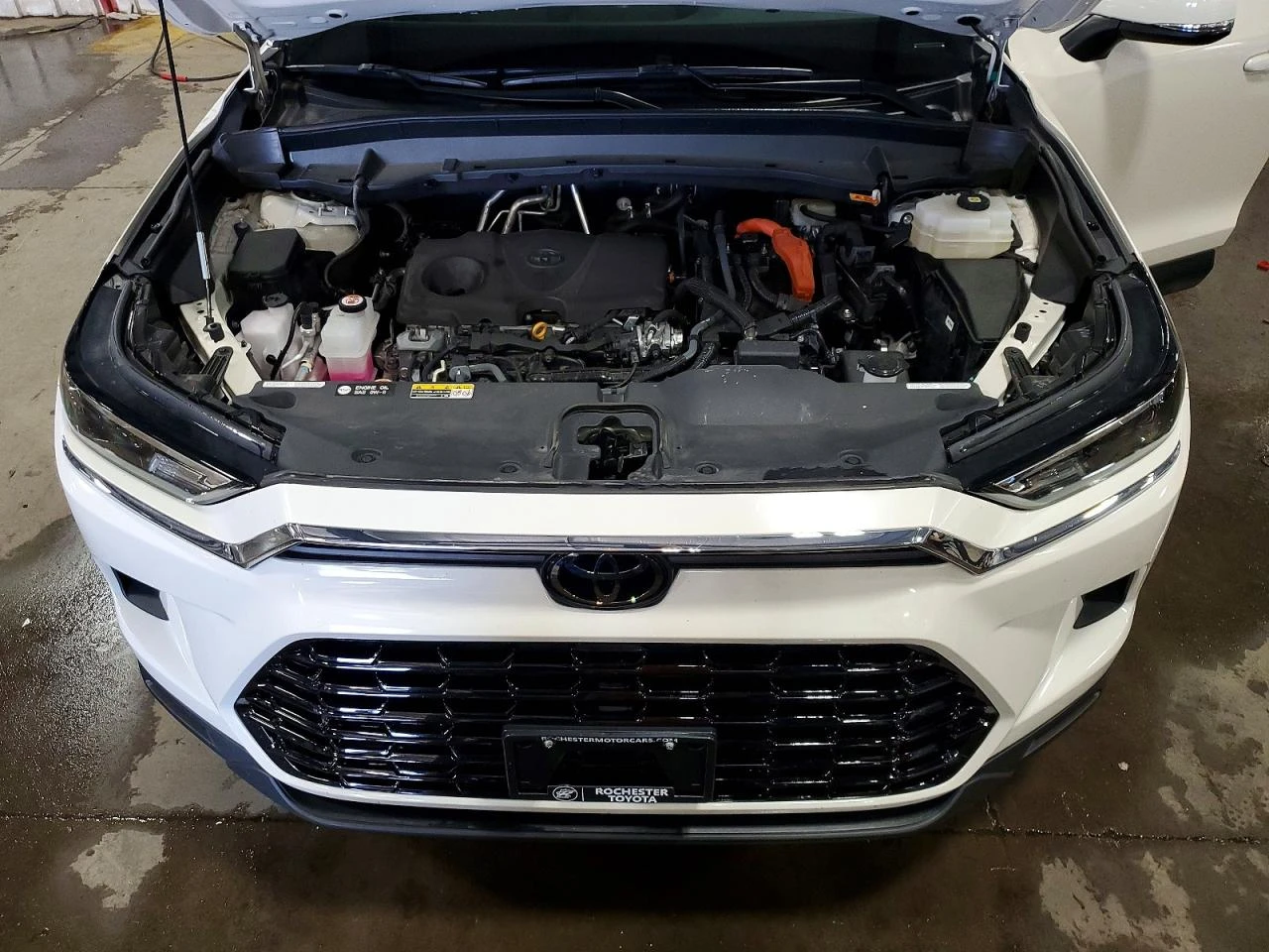 Toyota Grand Highlander HYBRID XLE, снимка 12 - Автомобили и джипове - 55950823