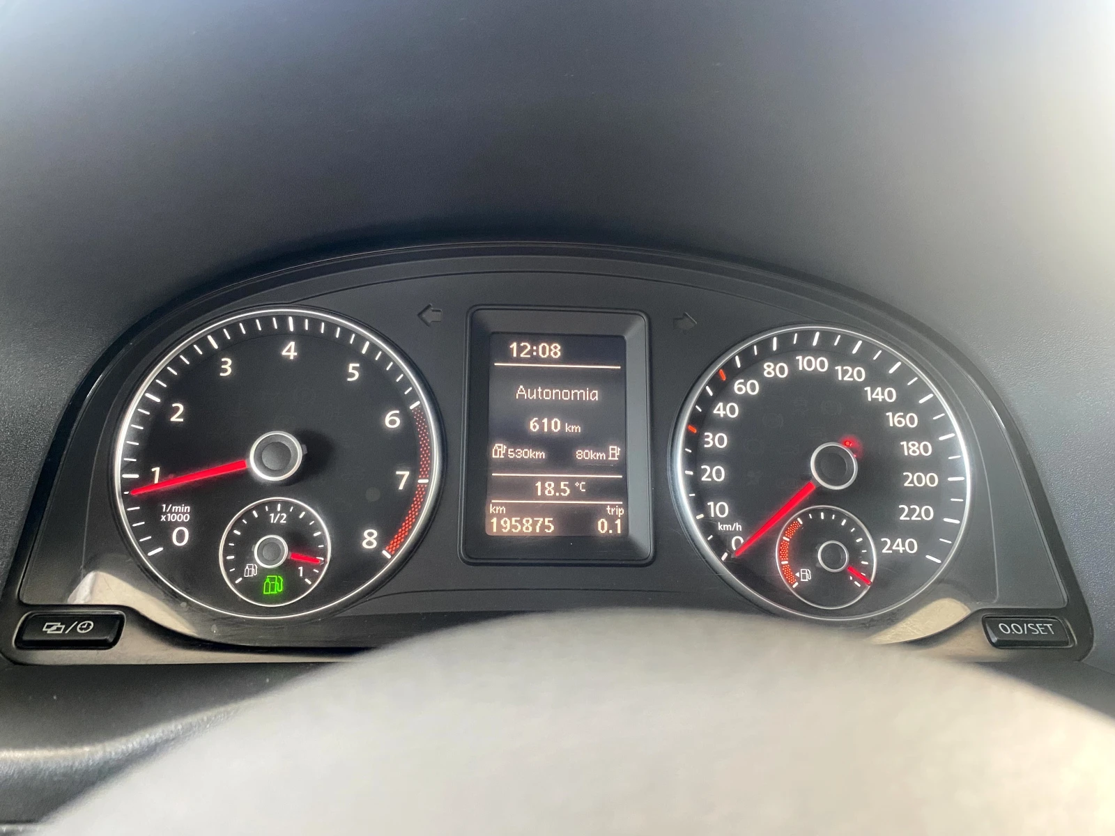 VW Caddy 2.0i Maxi 6+ 1м. CNG, снимка 8 - Автомобили и джипове - 56096616