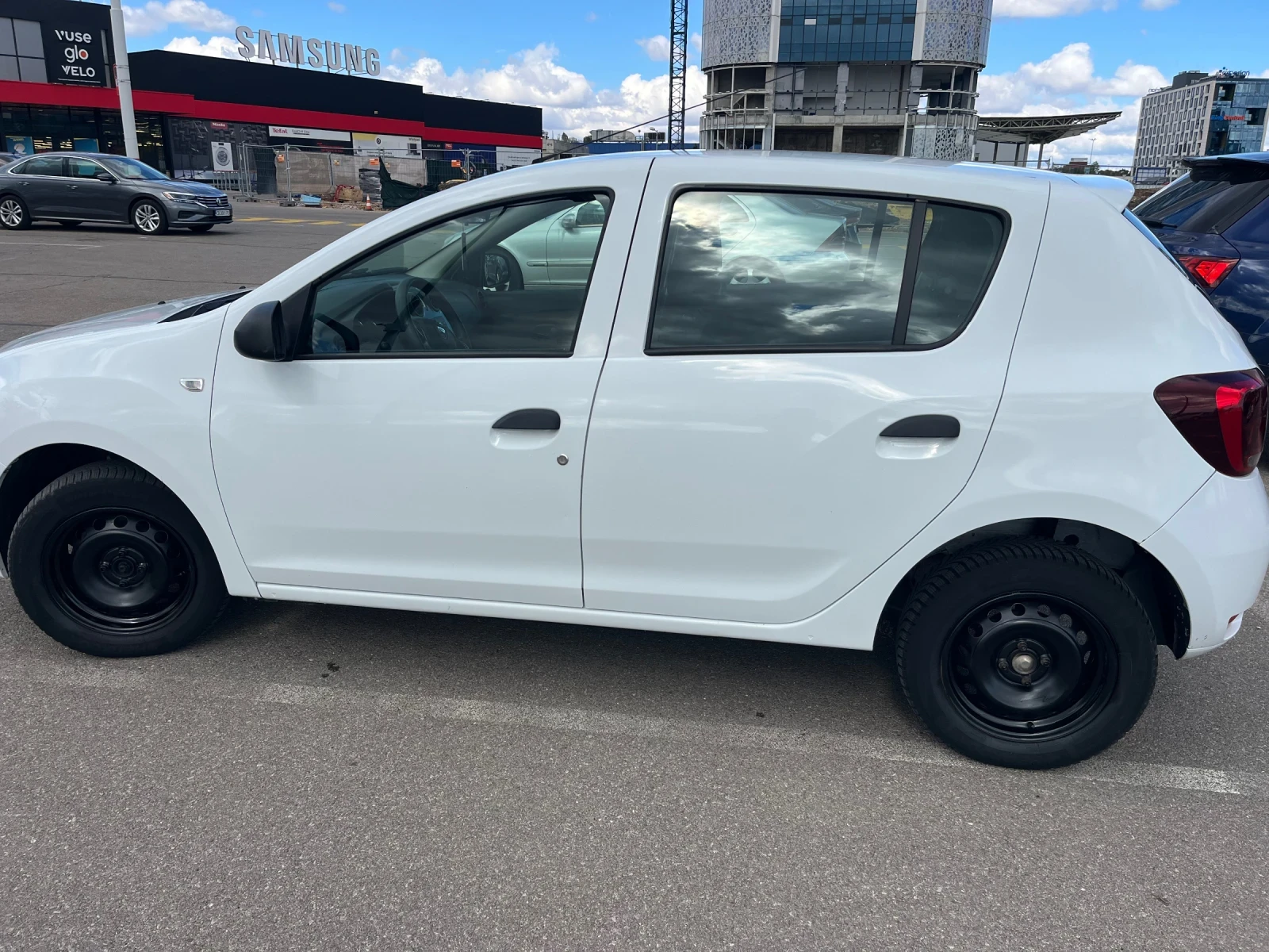 Dacia Sandero 0.9 Бензин, N1 3+ 1!, снимка 4 - Автомобили и джипове - 56243005