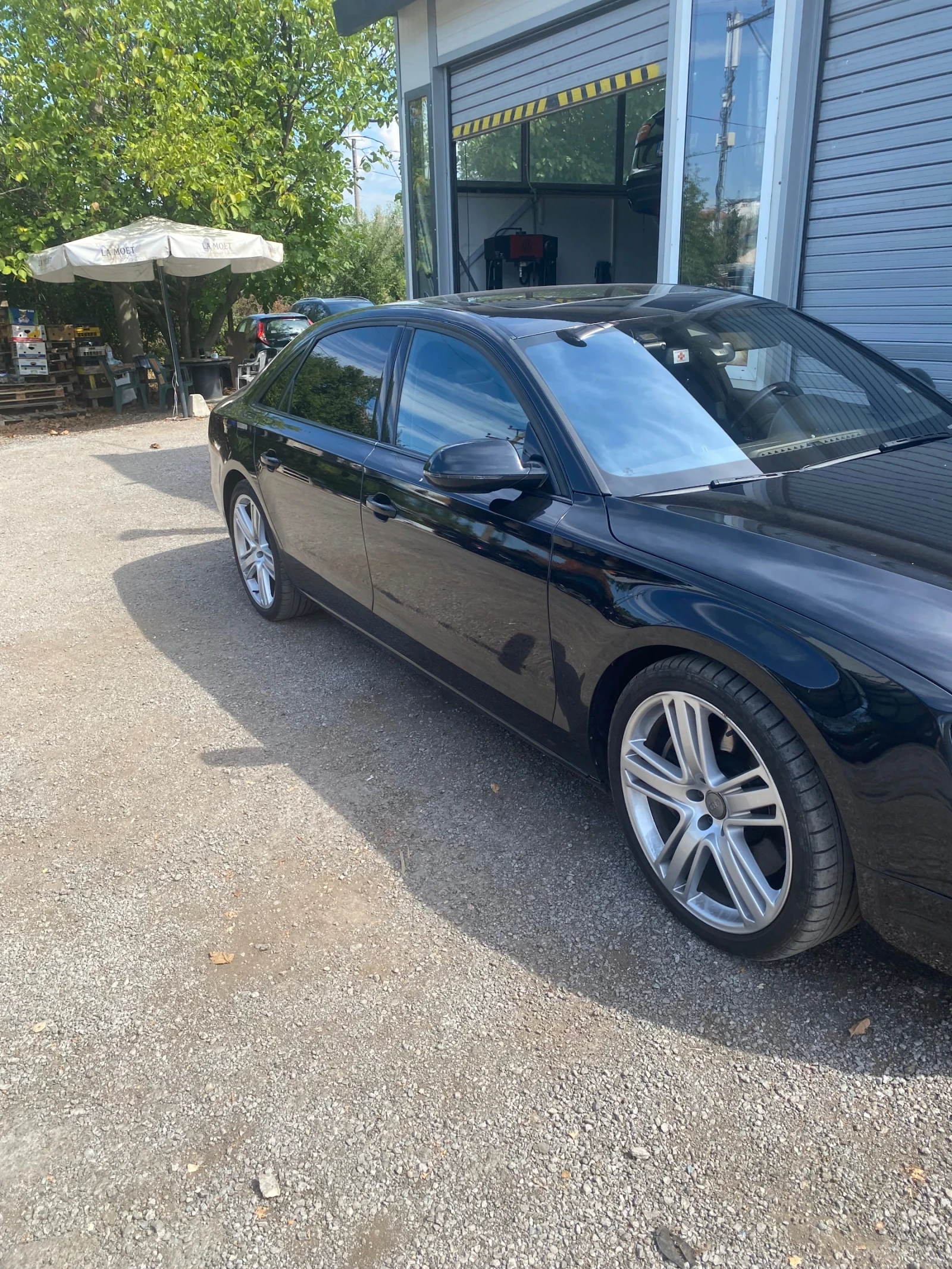 Audi A8, снимка 4 - Автомобили и джипове - 56424844