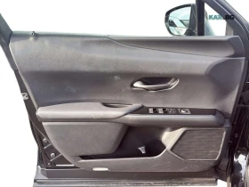 Lexus UX 250h * AWD* КОЖА* ПОДГРЕВ* ОБДУХВАНЕ* ШИБИДАХ* КАМЕРА* , снимка 11