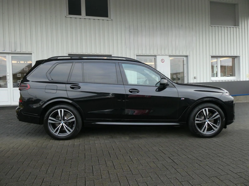 BMW X7 40i/xDrive/FACELIFT/MSPORT/SOFT CLOSE/HEAD UP/PANO, снимка 7 - Автомобили и джипове - 49463590