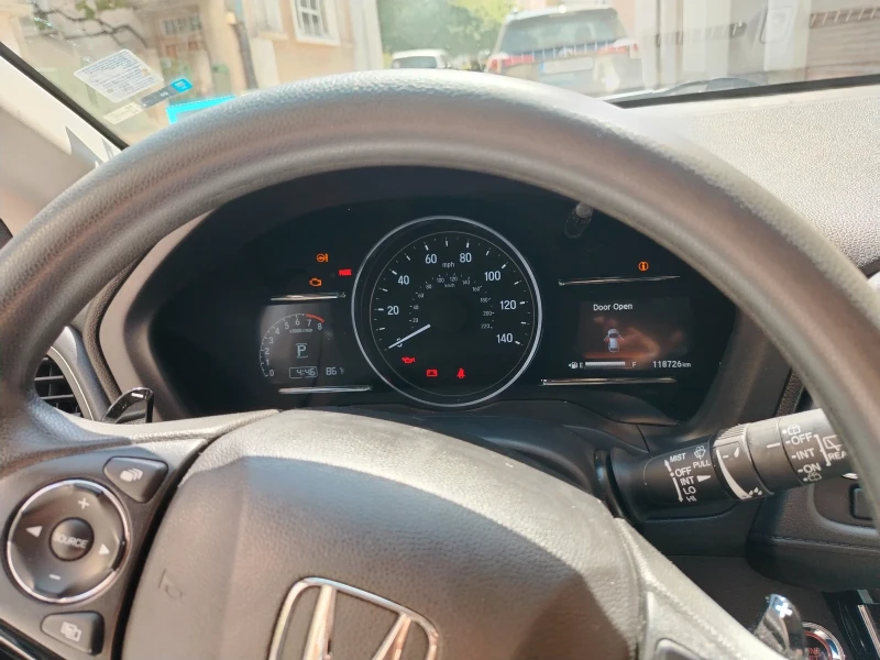 Honda Hr-v 1.8, снимка 9 - Автомобили и джипове - 51002021