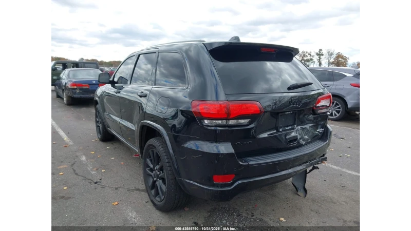 Jeep Grand cherokee LAREDO X 4X4, снимка 7 - Автомобили и джипове - 53127327