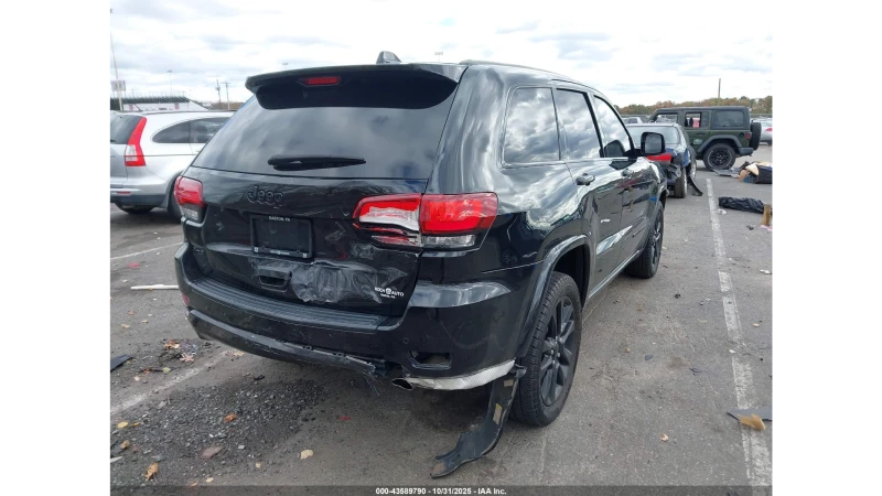 Jeep Grand cherokee LAREDO X 4X4, снимка 8 - Автомобили и джипове - 53127327