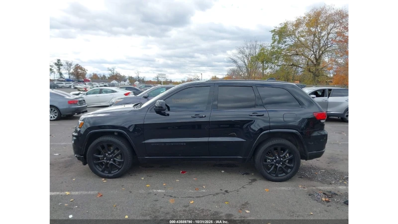 Jeep Grand cherokee LAREDO X 4X4, снимка 6 - Автомобили и джипове - 53127327