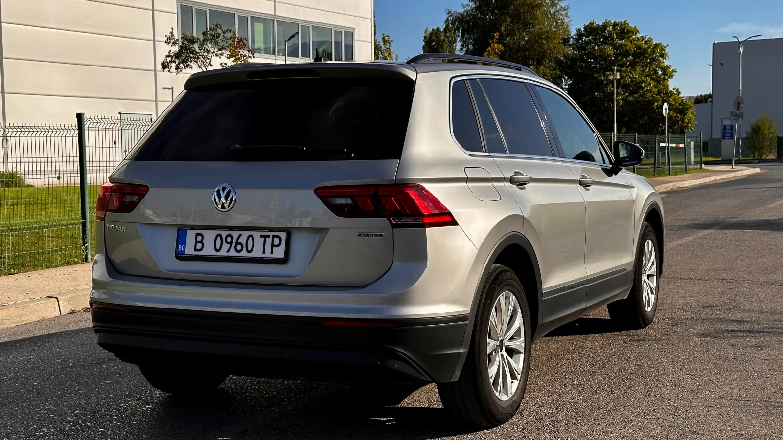 VW Tiguan В СОФИЯ - EURO 6D - изображение 3