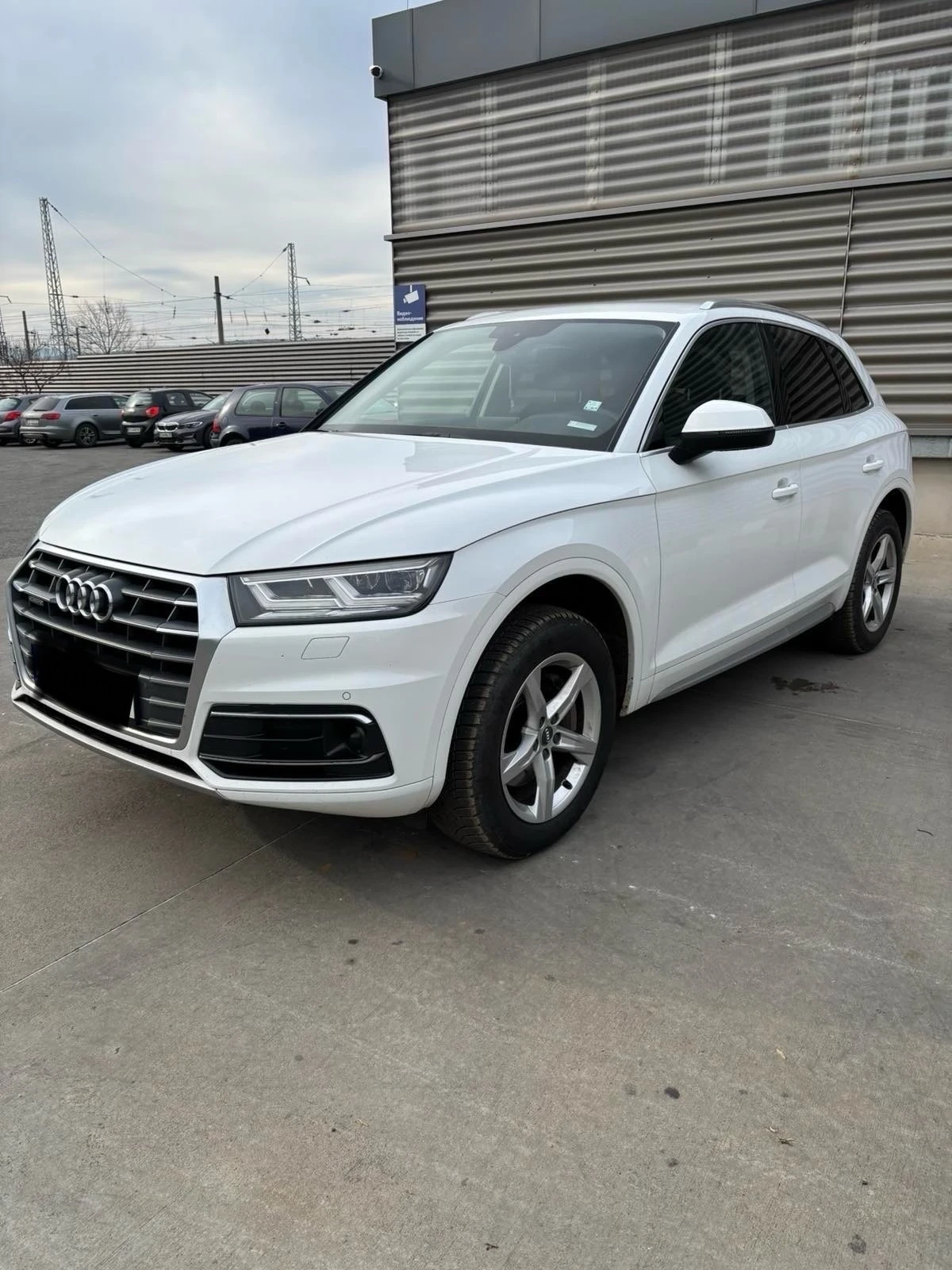 Audi Q5 2.0TDI Quattro - изображение 3