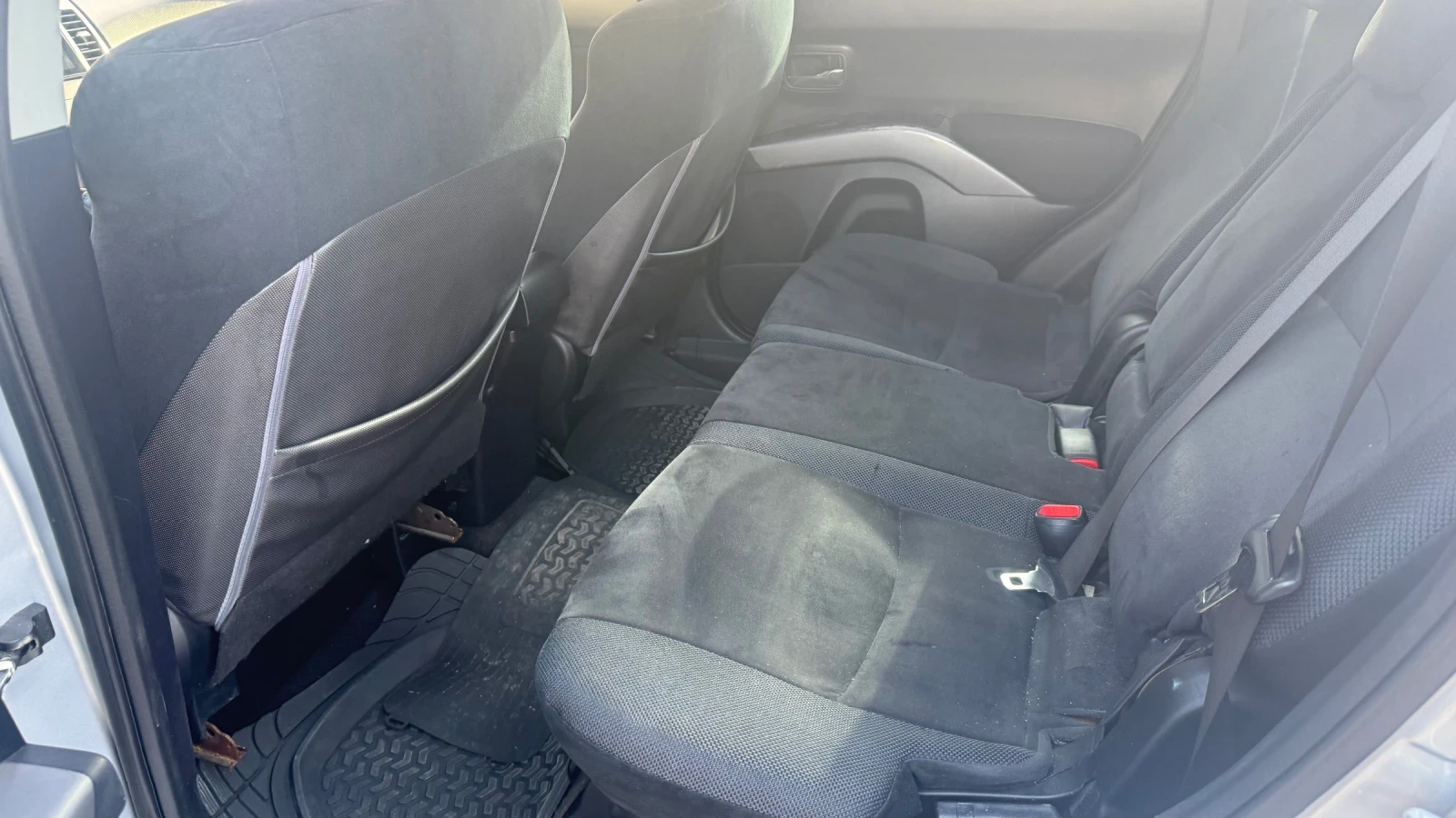 Mitsubishi Outlander 2.0 D-ID - изображение 7