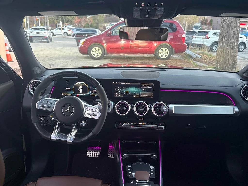 Mercedes-Benz GLB * AMG 35 * CARFAX * ФИНАНСИРАНЕ - изображение 9