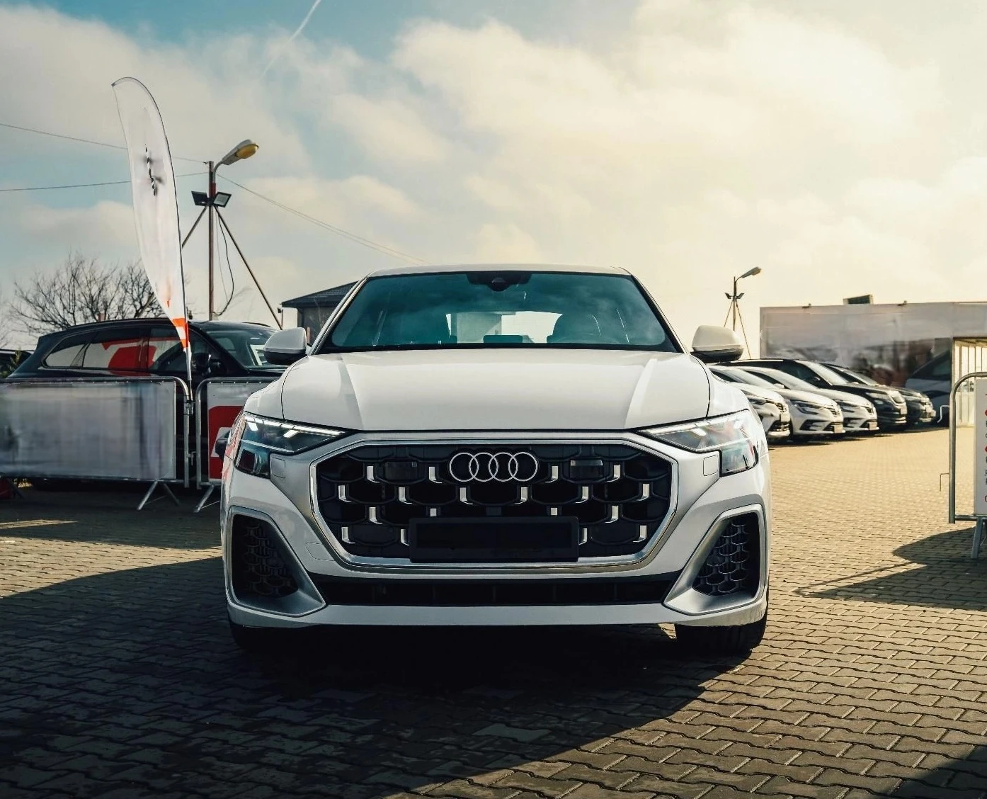 Audi SQ8 4.0TFSI Quattro - изображение 3