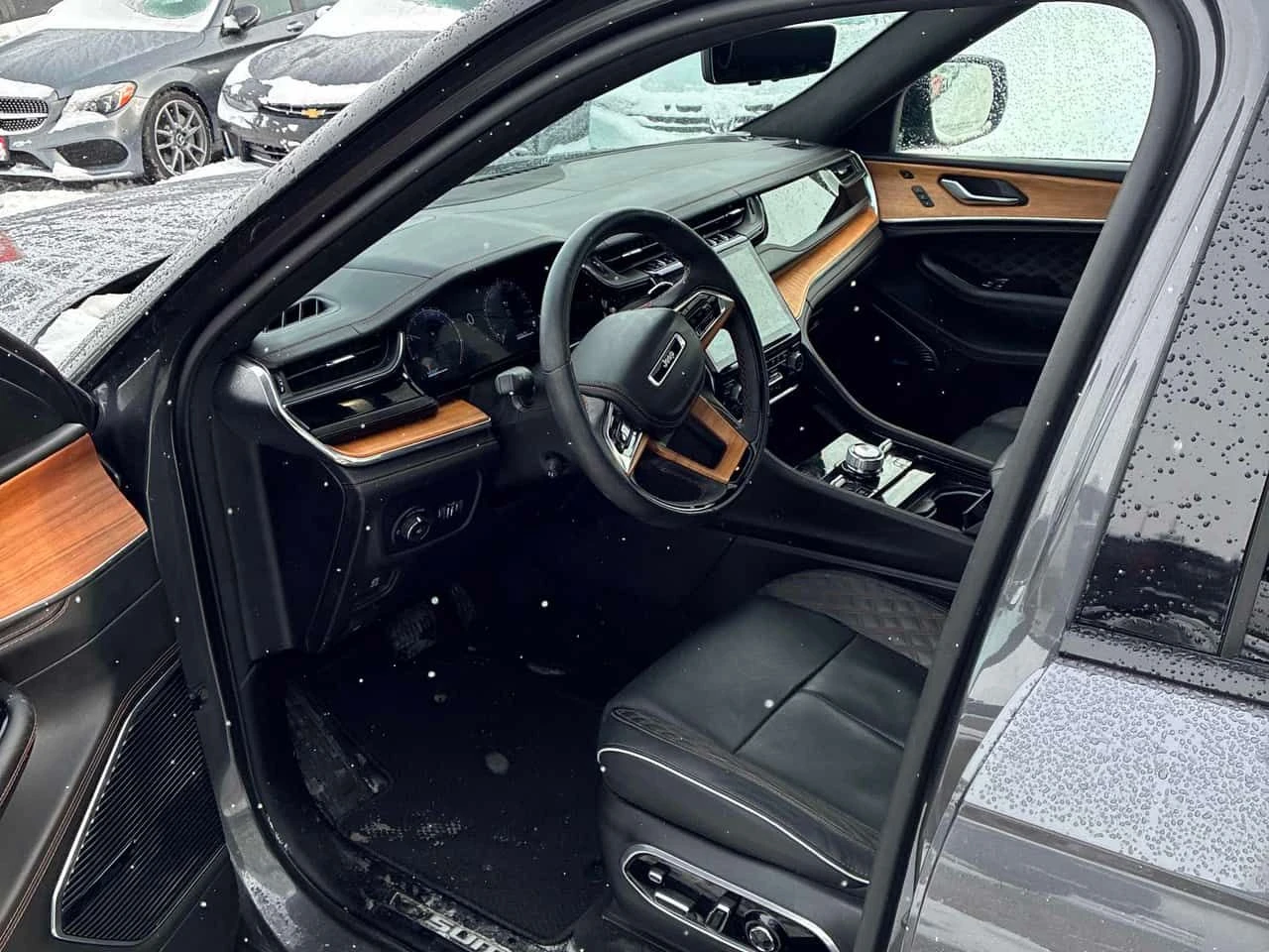 Jeep Grand cherokee Summit Reserve /360/DIS/PANO/NAVI/ОБДУХВАНЕ - изображение 5