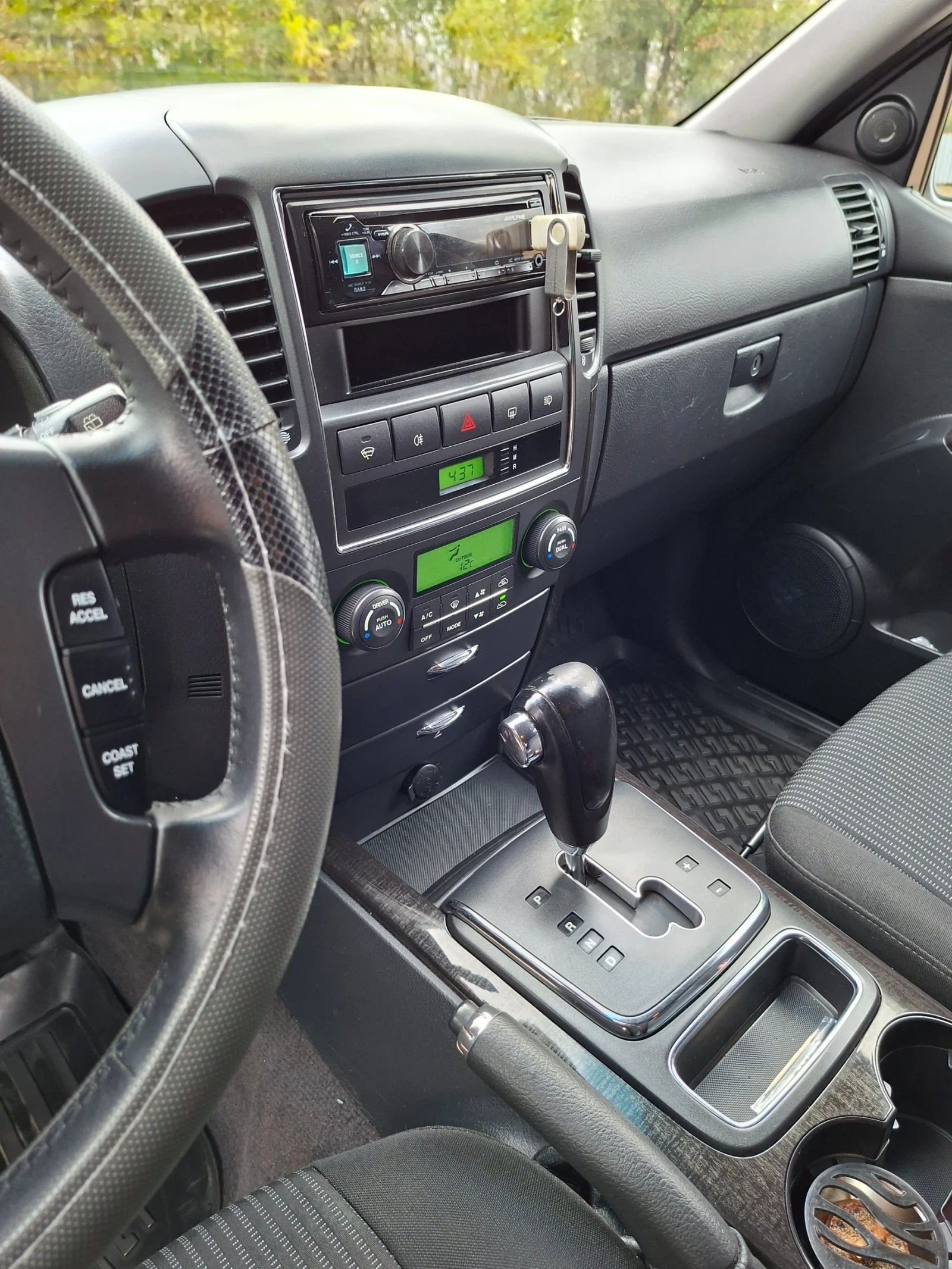 Kia Sorento, снимка 3 - Автомобили и джипове - 53757242