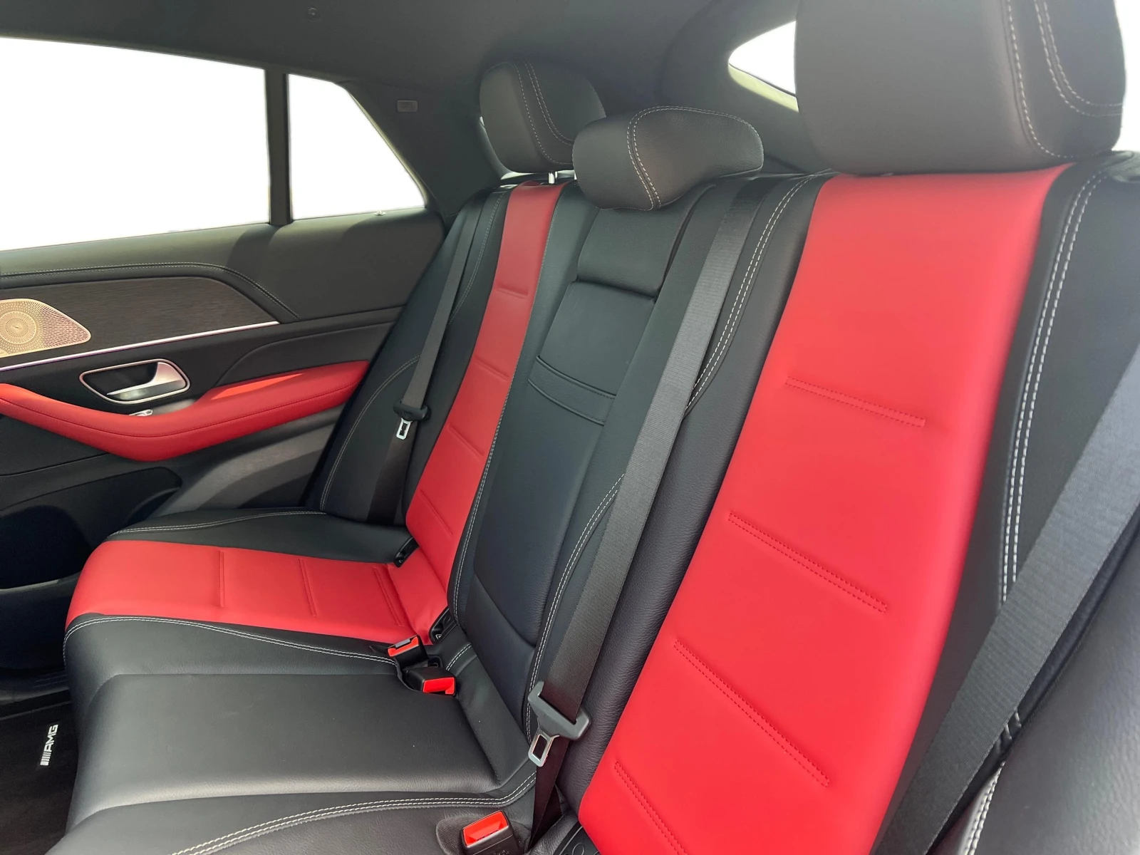 Mercedes-Benz GLE 300 d 4MATIC Coupe, снимка 12 - Автомобили и джипове - 53957997