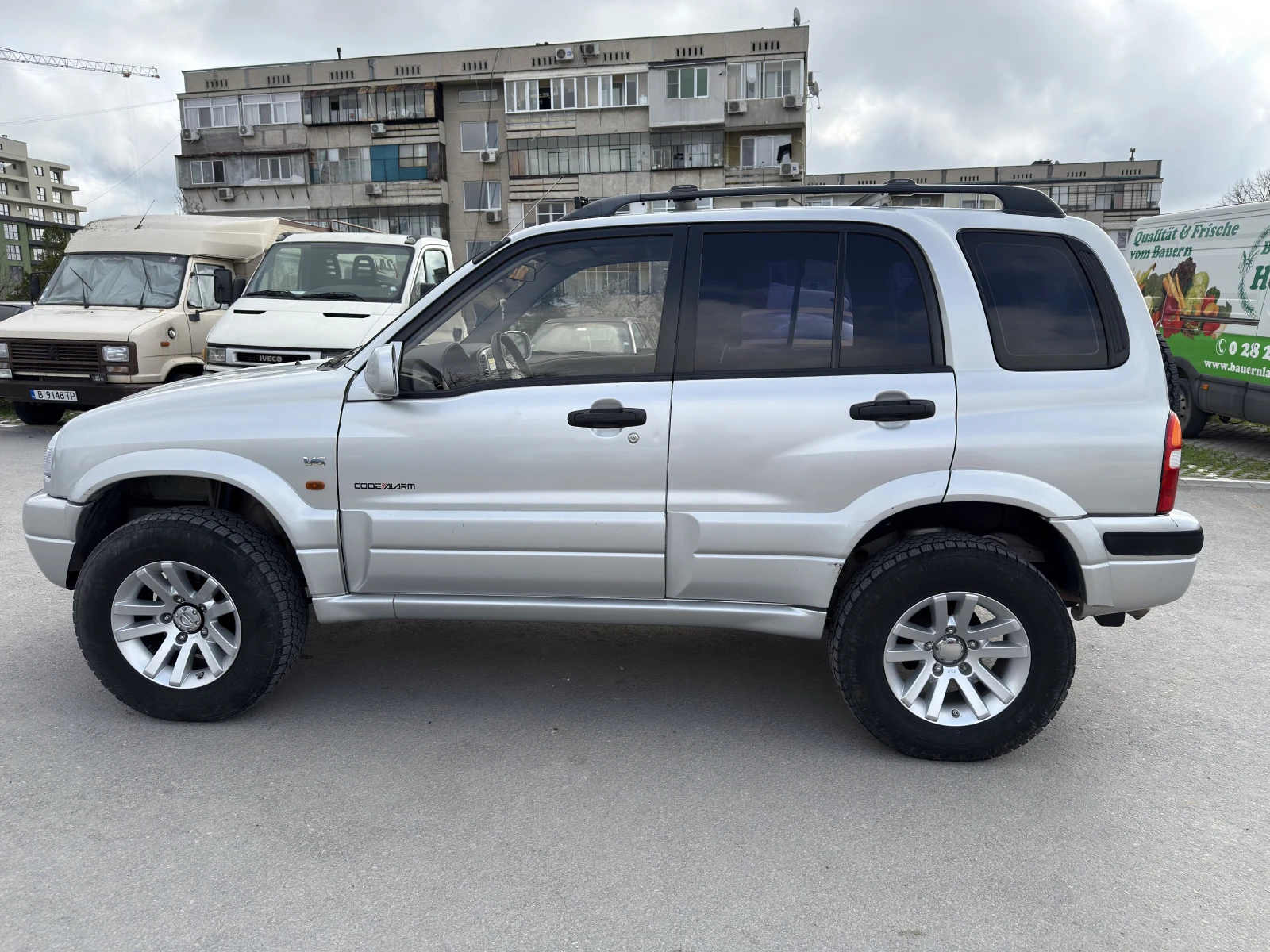 Suzuki Grand vitara 2.5 V6, снимка 8 - Автомобили и джипове - 54350016