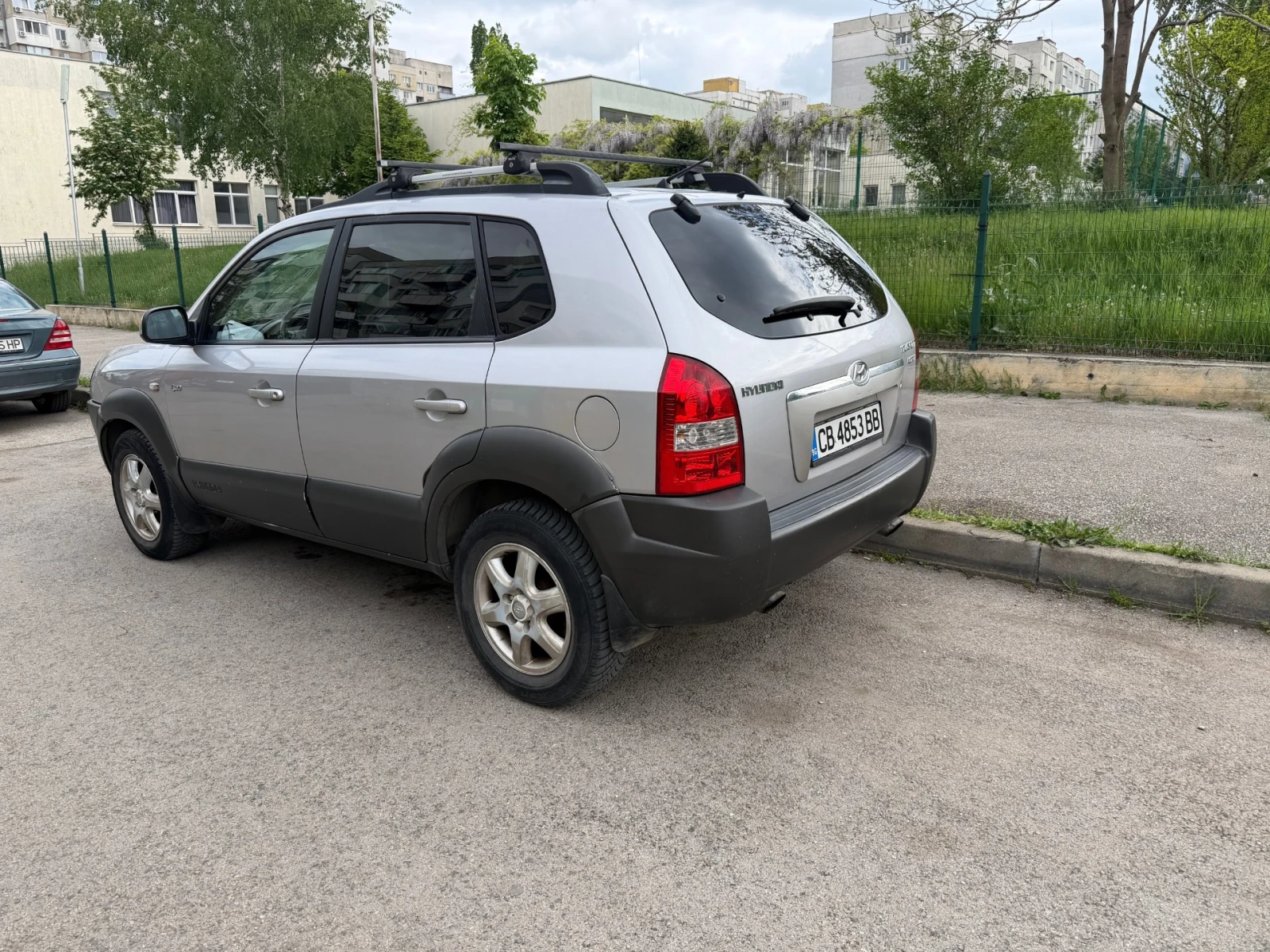 Hyundai Tucson 2.0 CRDI, снимка 3 - Автомобили и джипове - 54544898