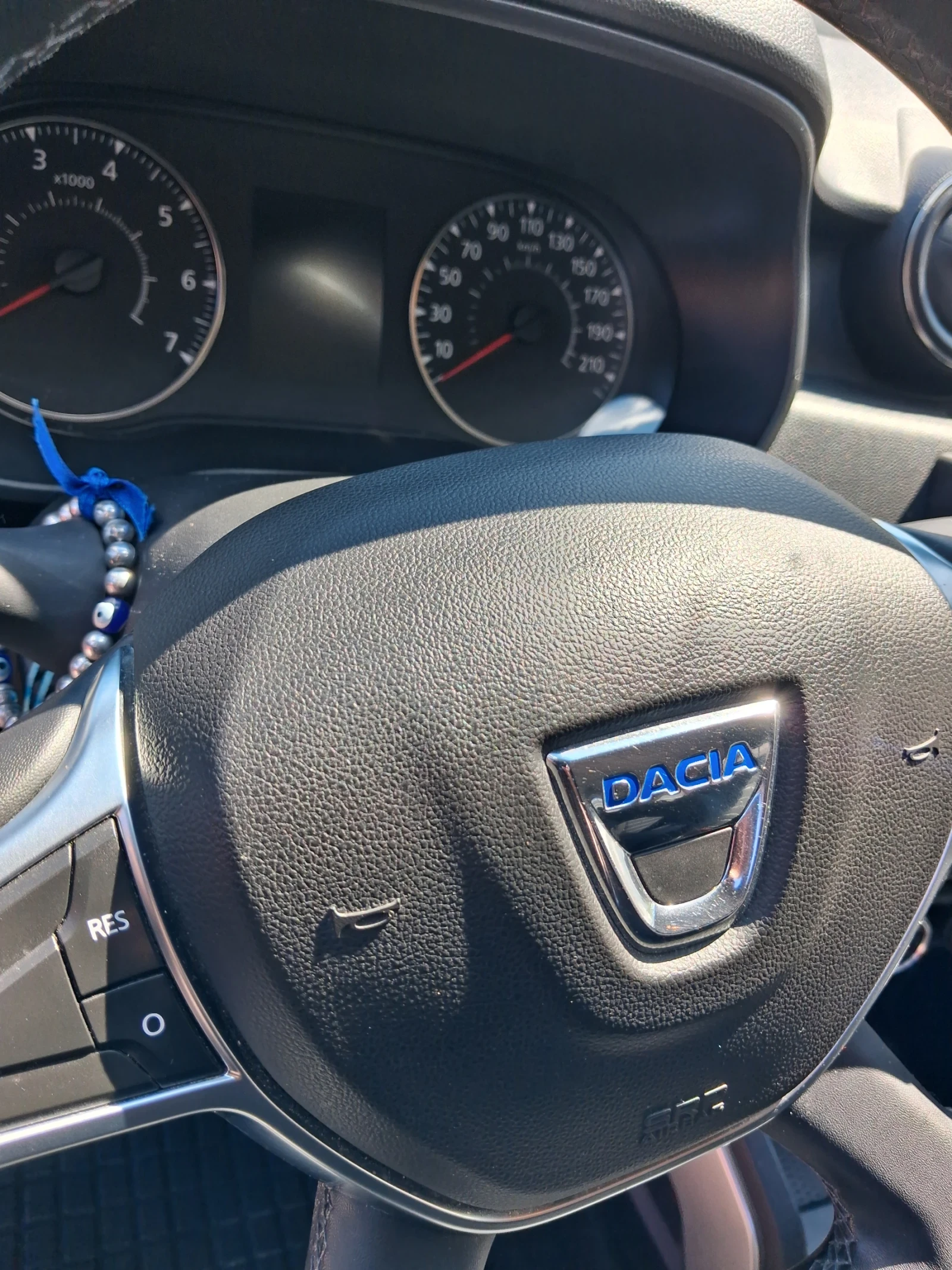Dacia Duster, снимка 10 - Автомобили и джипове - 55006184