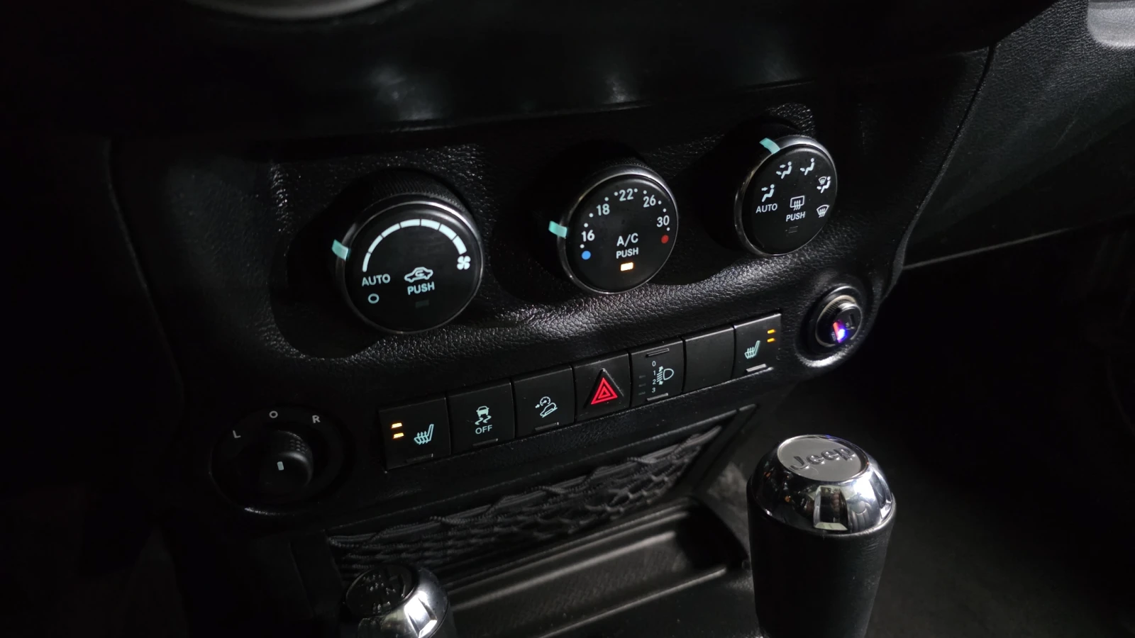 Jeep Wrangler SAHARA* ����� ����* ������ ���� | Mobile.bg � ����������� 13
