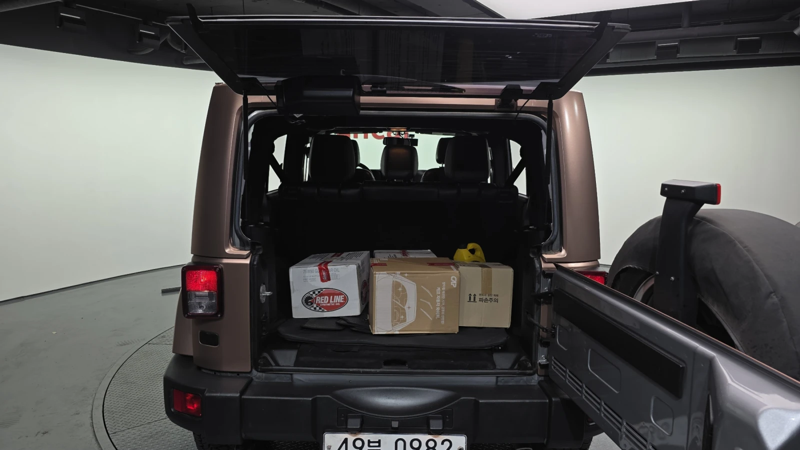 Jeep Wrangler SAHARA* ����� ����* ������ ���� | Mobile.bg � ����������� 17