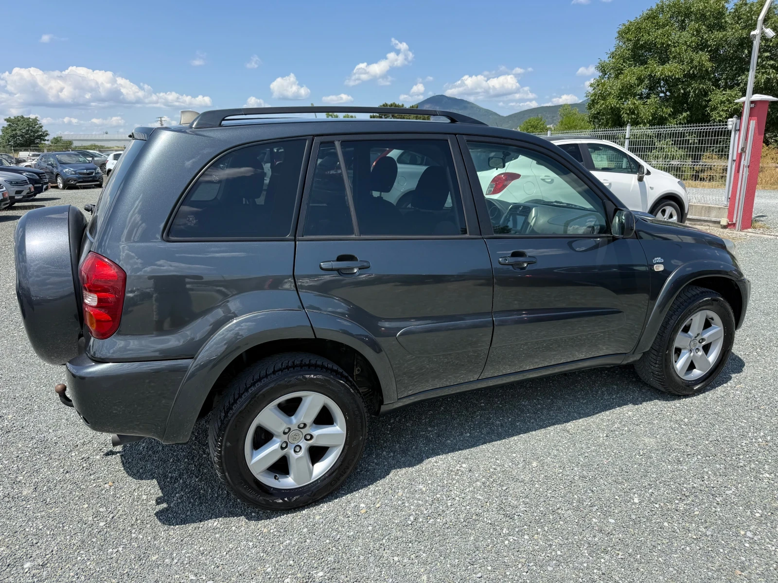 Toyota Rav4 (KATO НОВА)^(4х4), снимка 5 - Автомобили и джипове - 55154474