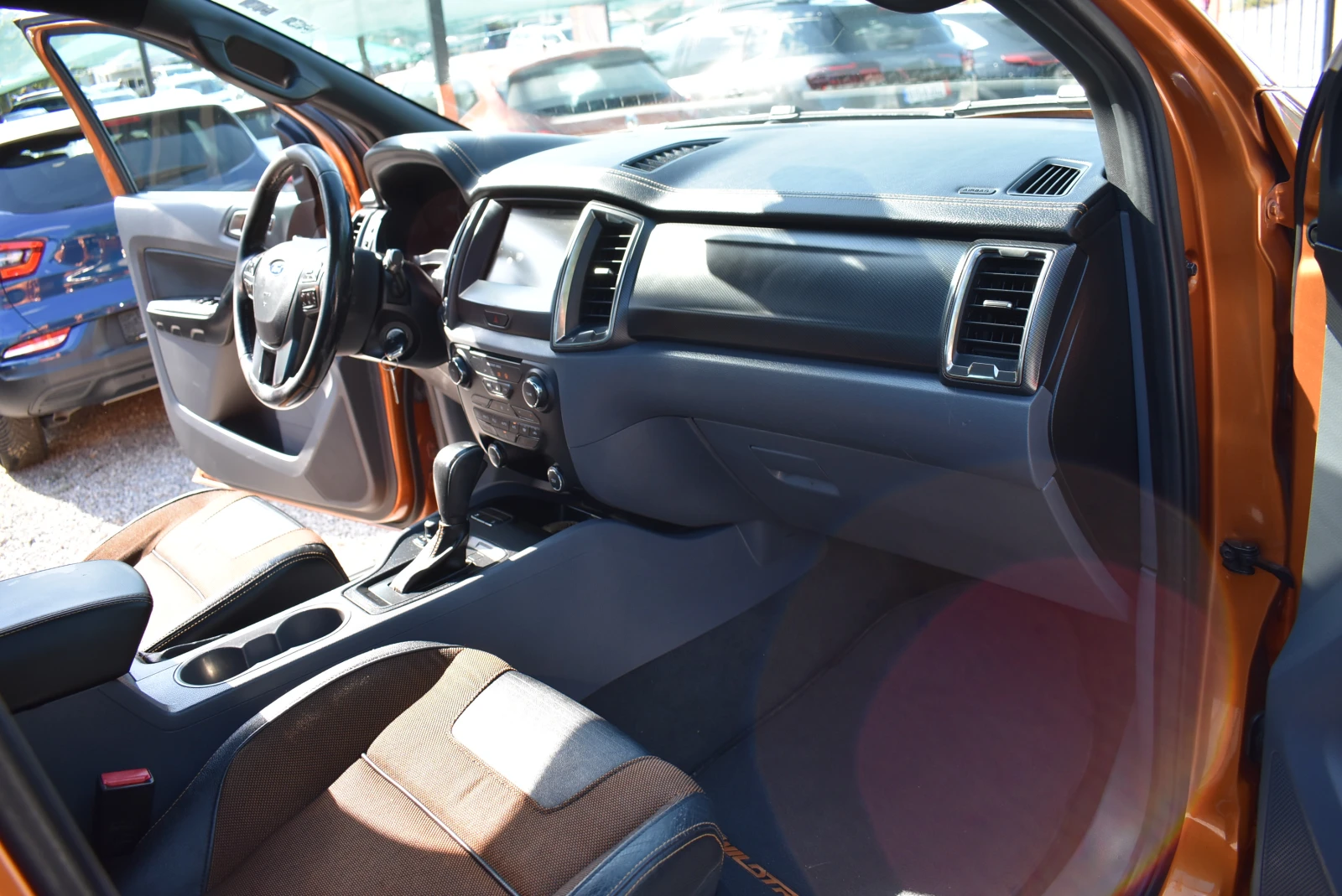 Ford Ranger 3.2TDCI-WILDTRAK-AUTOMAT-LIFT-TOP!!, снимка 11 - Автомобили и джипове - 55547125