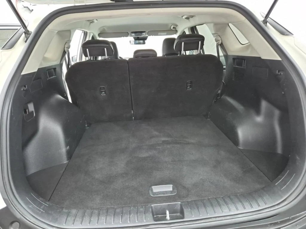 Kia Sportage 1.6T 2wd Trendy, снимка 14 - Автомобили и джипове - 55875200
