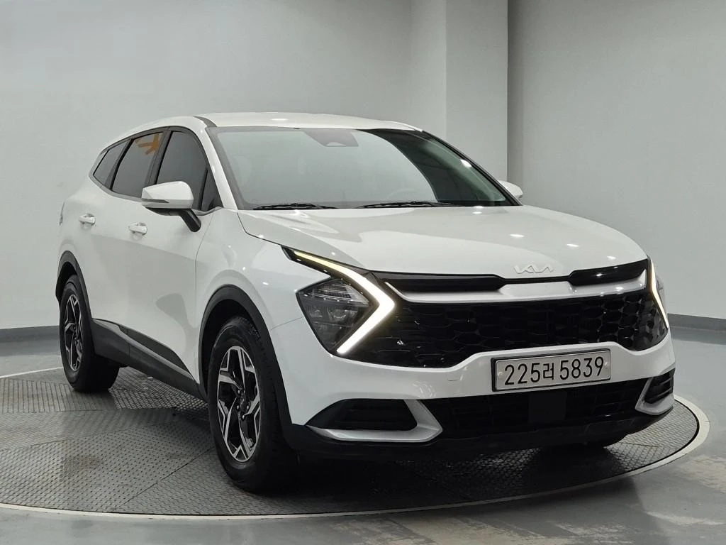 Kia Sportage 1.6T 2wd Trendy, снимка 4 - Автомобили и джипове - 55875200