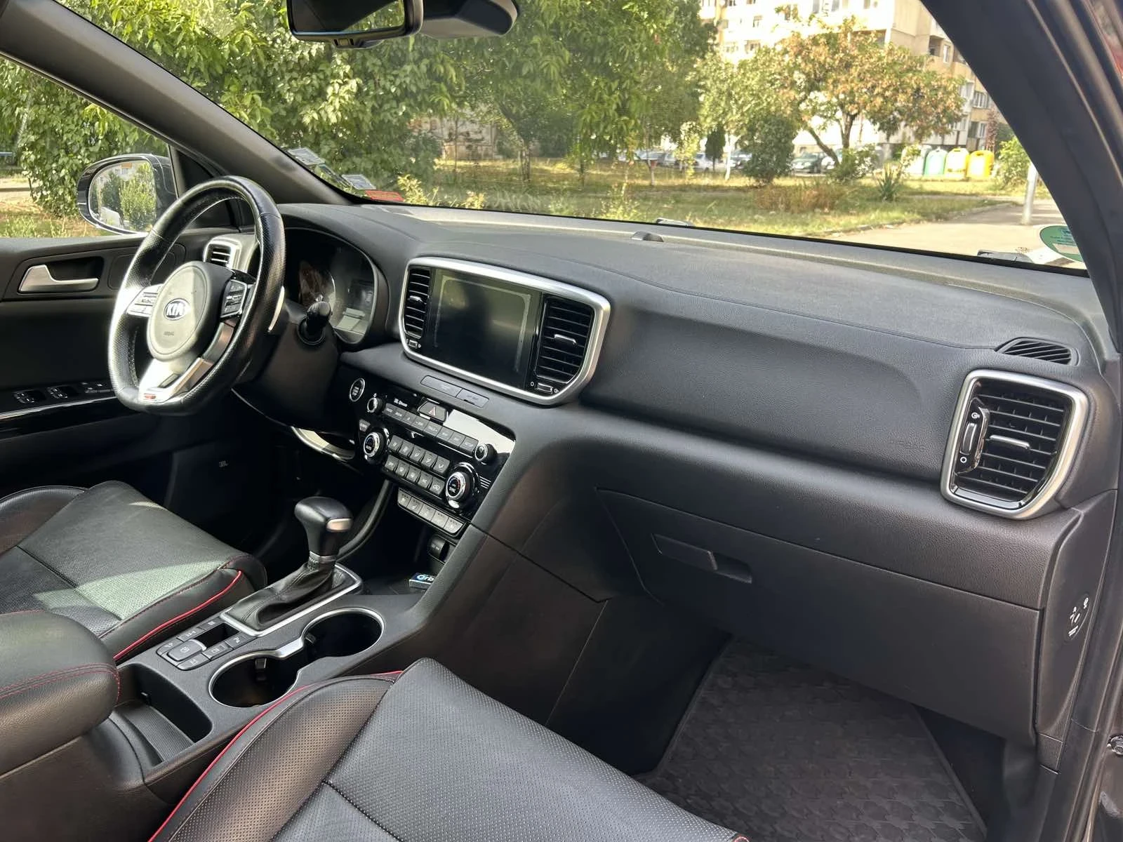 Kia Sportage, снимка 12 - Автомобили и джипове - 55886174