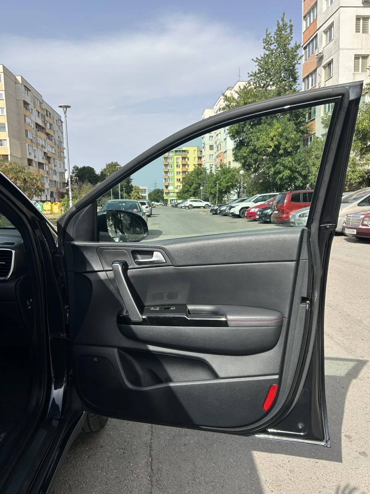 Kia Sportage, снимка 14 - Автомобили и джипове - 55886174