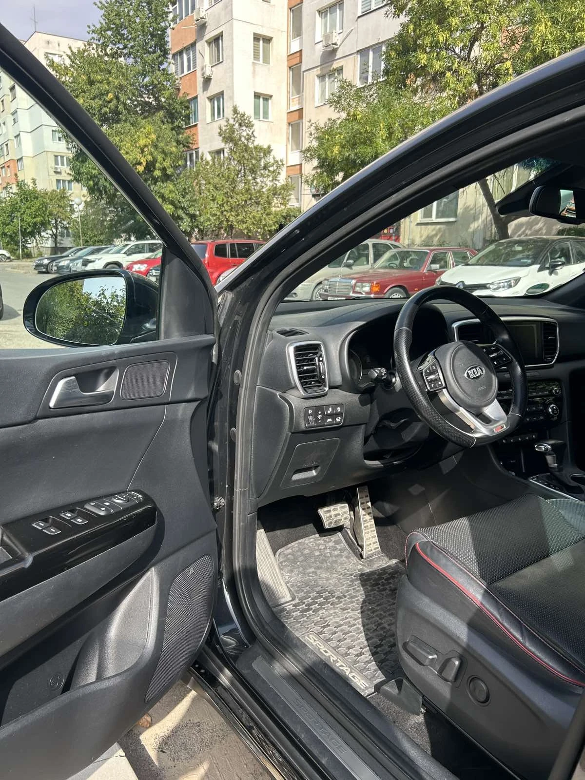 Kia Sportage, снимка 7 - Автомобили и джипове - 55886174