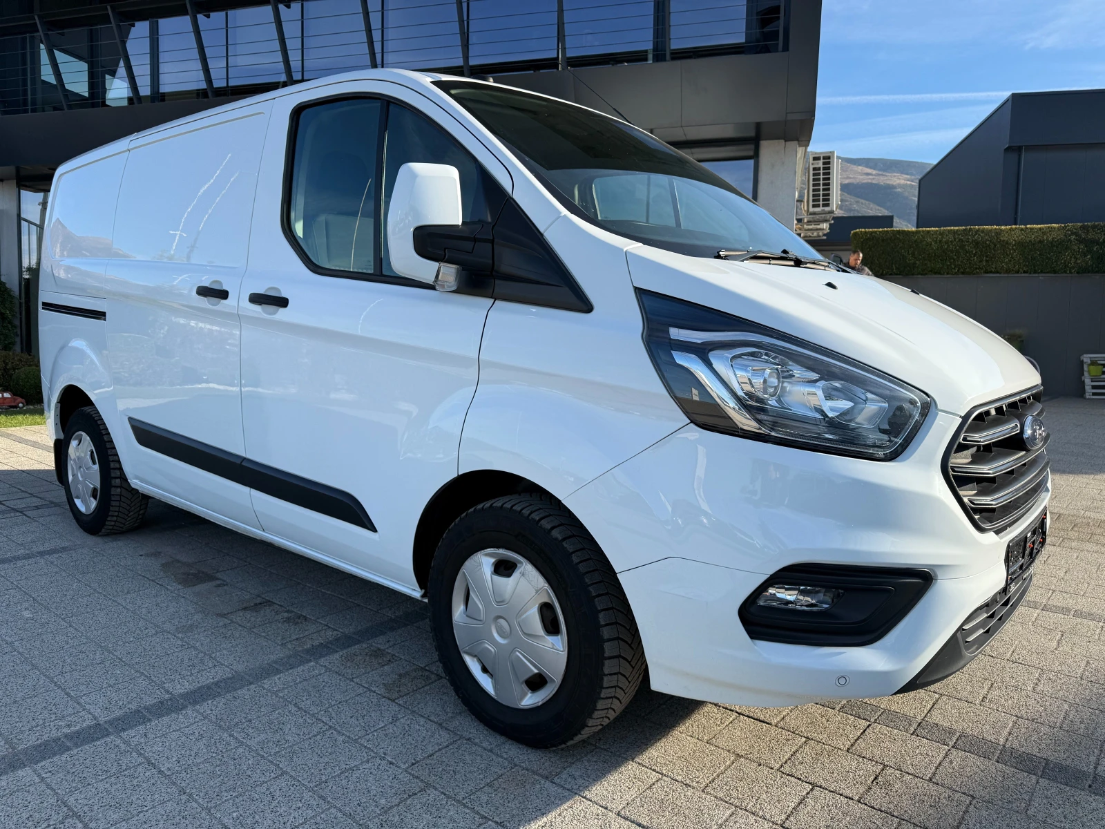 Ford Transit Custom 2.0TDCI �������� L1H1 Euro 6b | Mobile.bg � ����������� 2