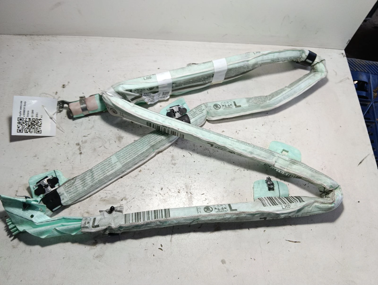еърбег завеса лява 5E0880741 Skoda Octavia