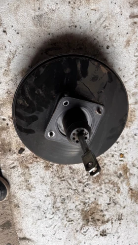 Серво усилвател / Спирачна помпа за Renault Master 2009 - 8200883918 / 906011/2, снимка 2 - Части - 52217350