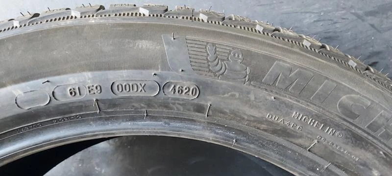 Гуми Зимни 315/40R21, снимка 8 - Гуми и джанти - 35125131