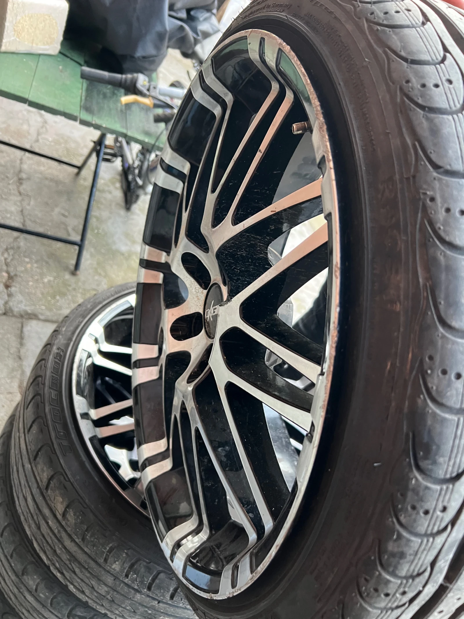    225/35R19 | Mobile.bg   2