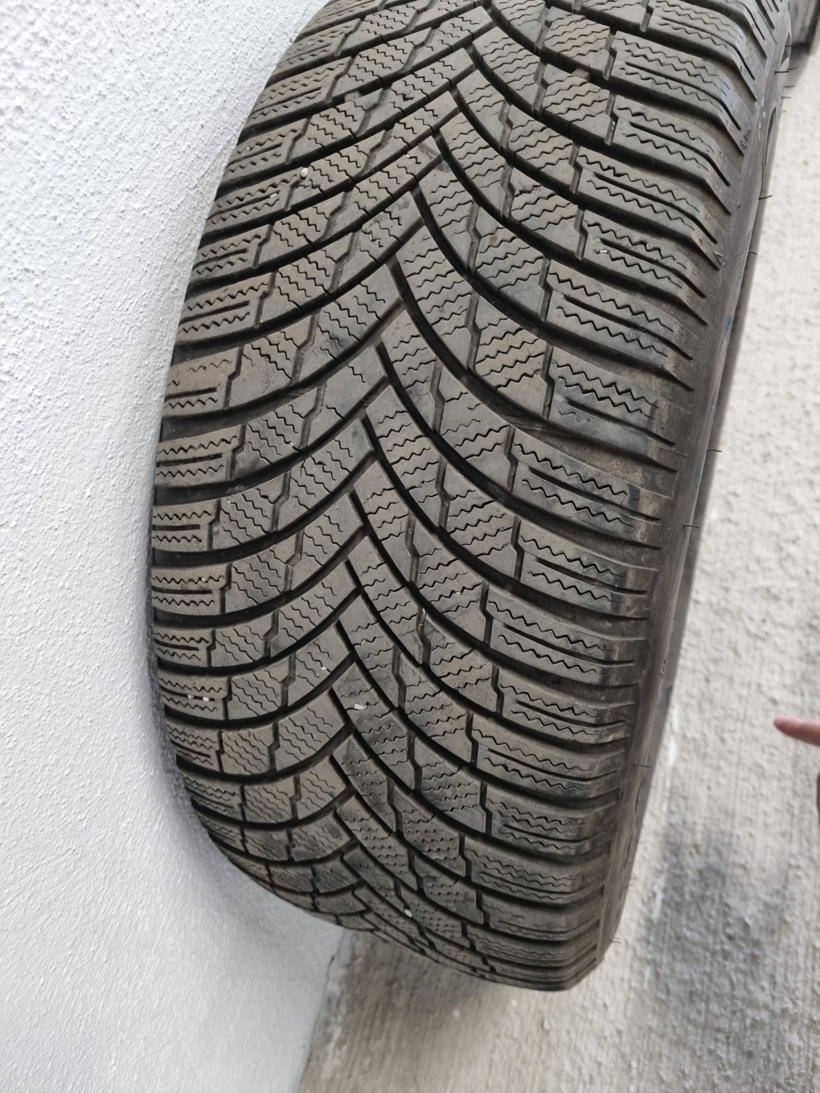���� 225/55R16 | Mobile.bg � ����������� 3