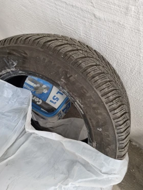 Гуми Зимни 225/55R16, снимка 8 - Гуми и джанти - 52712101