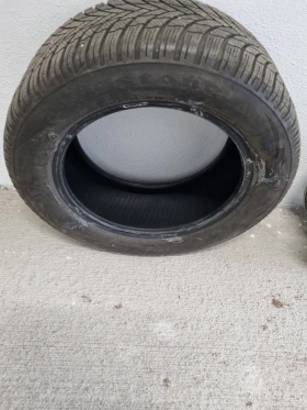 Гуми Зимни 225/55R16, снимка 4 - Гуми и джанти - 52712101
