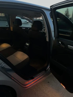 Skoda Superb, снимка 9